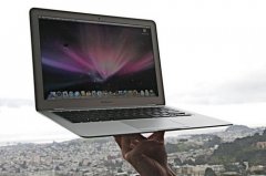 <b>蘋(píng)果的二手Macbook air機(jī)型屏幕背光與A面外殼一體詳解！</b>